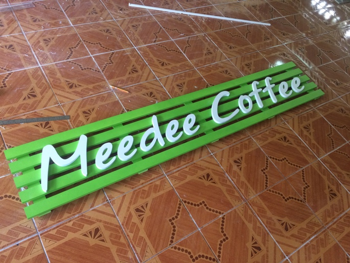 ป้ายร้านกาแฟ Meedee Coffee